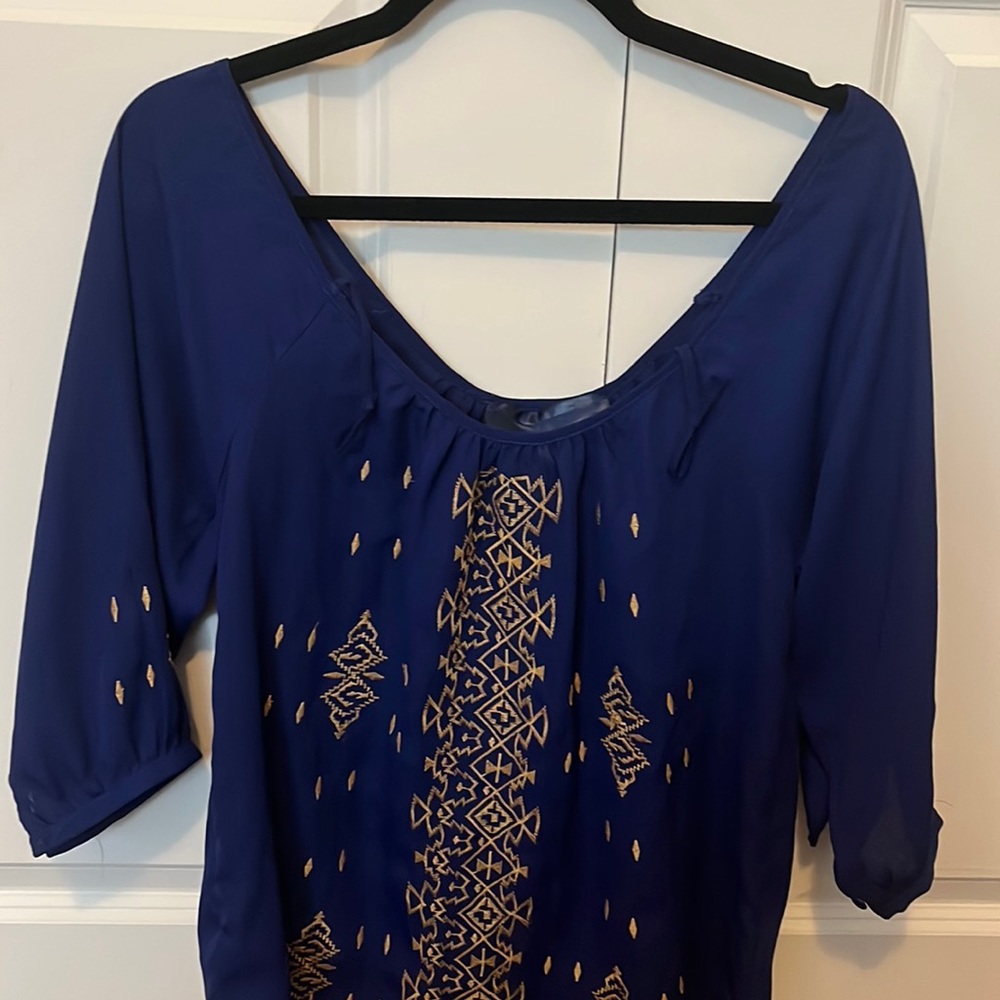 Women’s blouse
